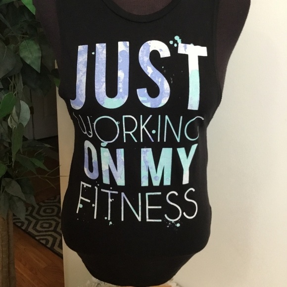 So Set 2 workout tanks size small - Picture 5 of 15